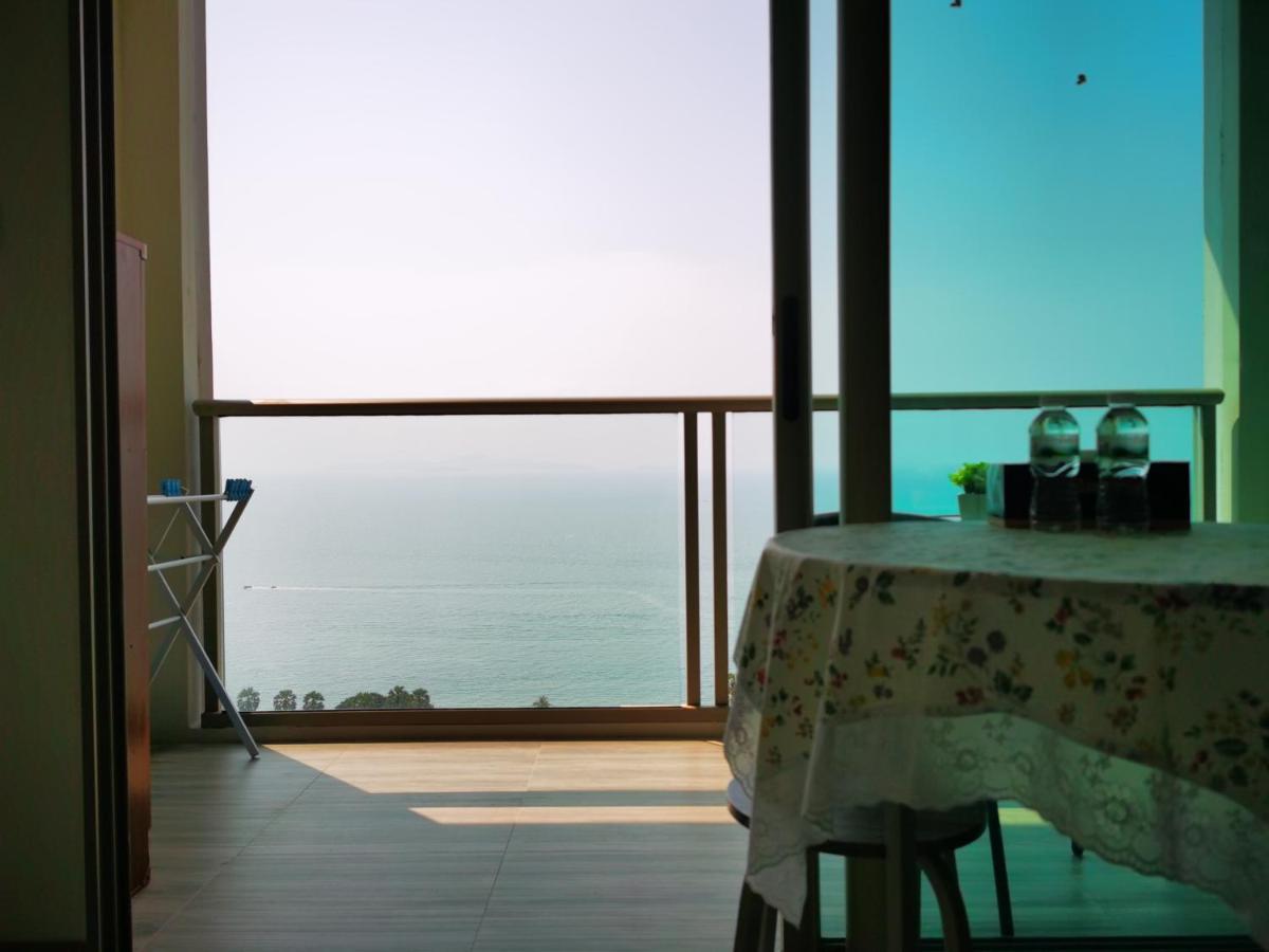 The Riviera Wongamat Hong Apartment باتايا المظهر الخارجي الصورة