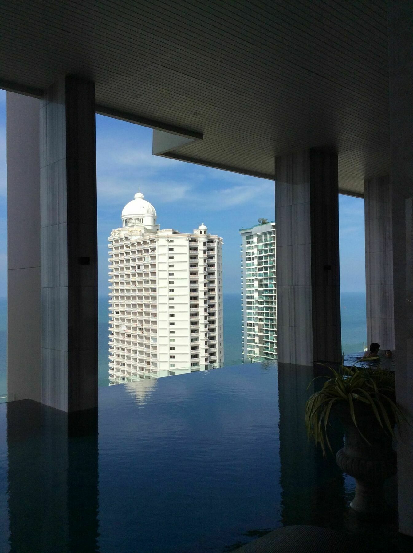 The Riviera Wongamat Hong Apartment باتايا المظهر الخارجي الصورة