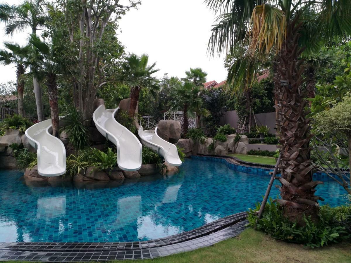 The Riviera Wongamat Hong Apartment باتايا المظهر الخارجي الصورة