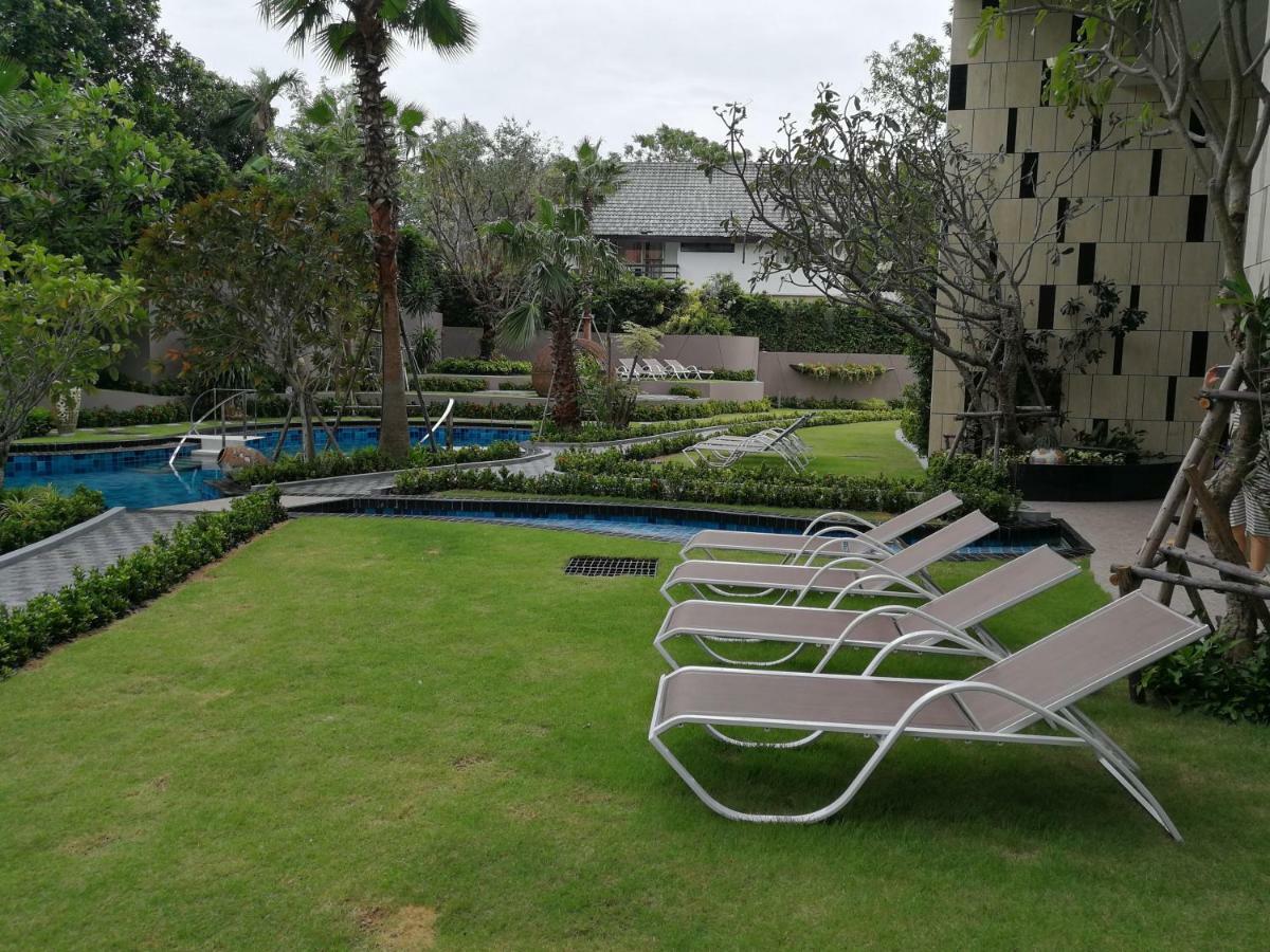 The Riviera Wongamat Hong Apartment باتايا المظهر الخارجي الصورة