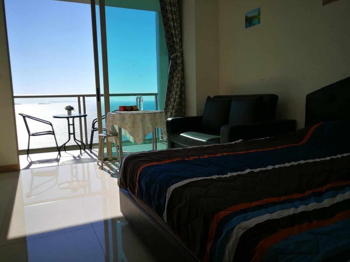 The Riviera Wongamat Hong Apartment باتايا المظهر الخارجي الصورة