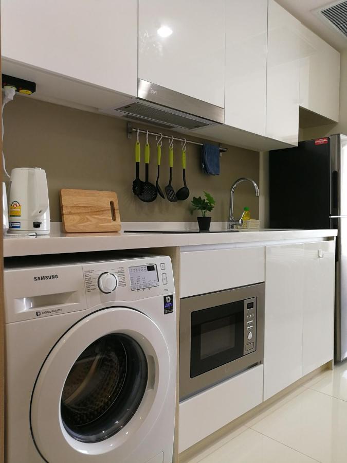 The Riviera Wongamat Hong Apartment باتايا المظهر الخارجي الصورة