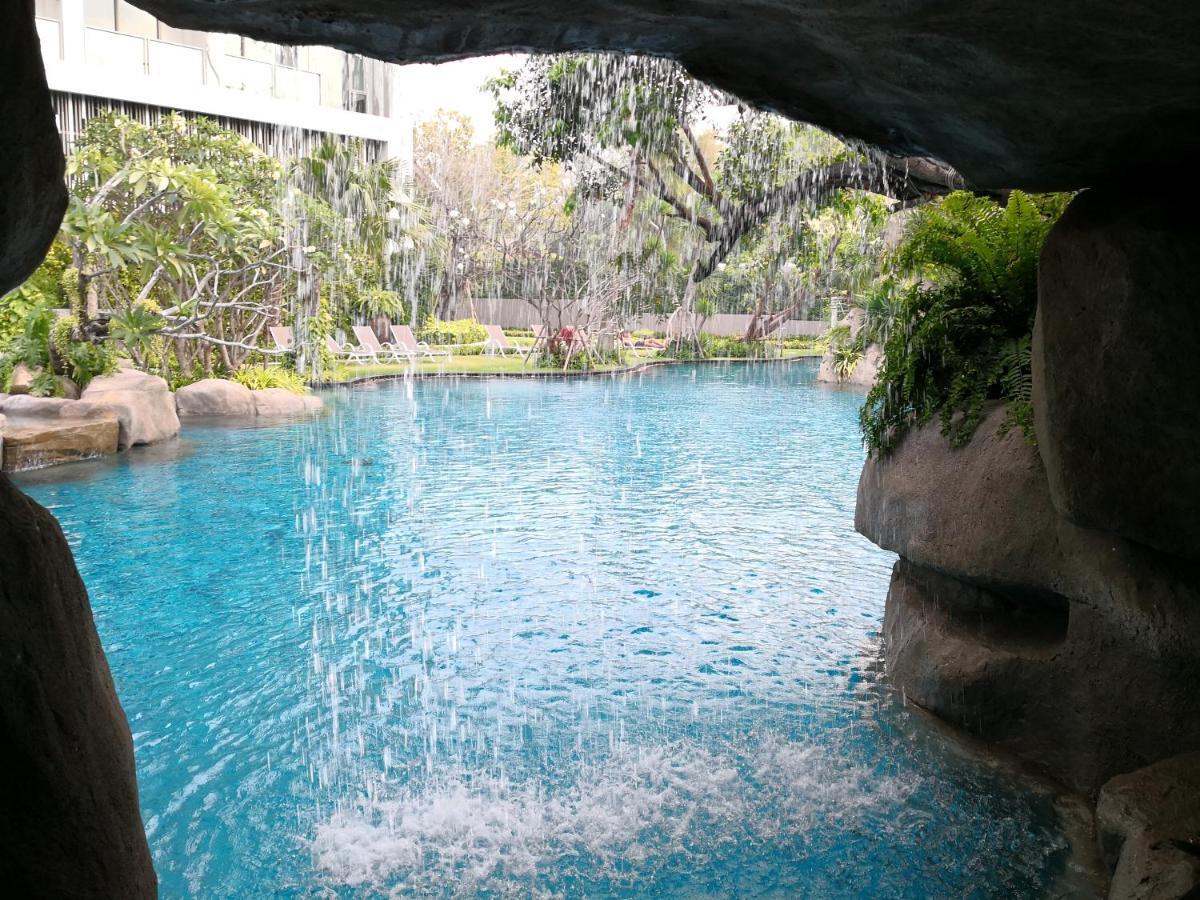 The Riviera Wongamat Hong Apartment باتايا المظهر الخارجي الصورة