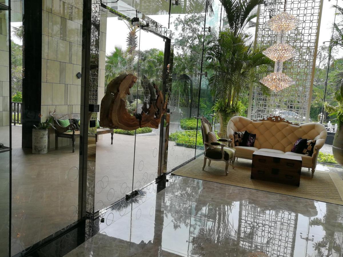 The Riviera Wongamat Hong Apartment باتايا المظهر الخارجي الصورة