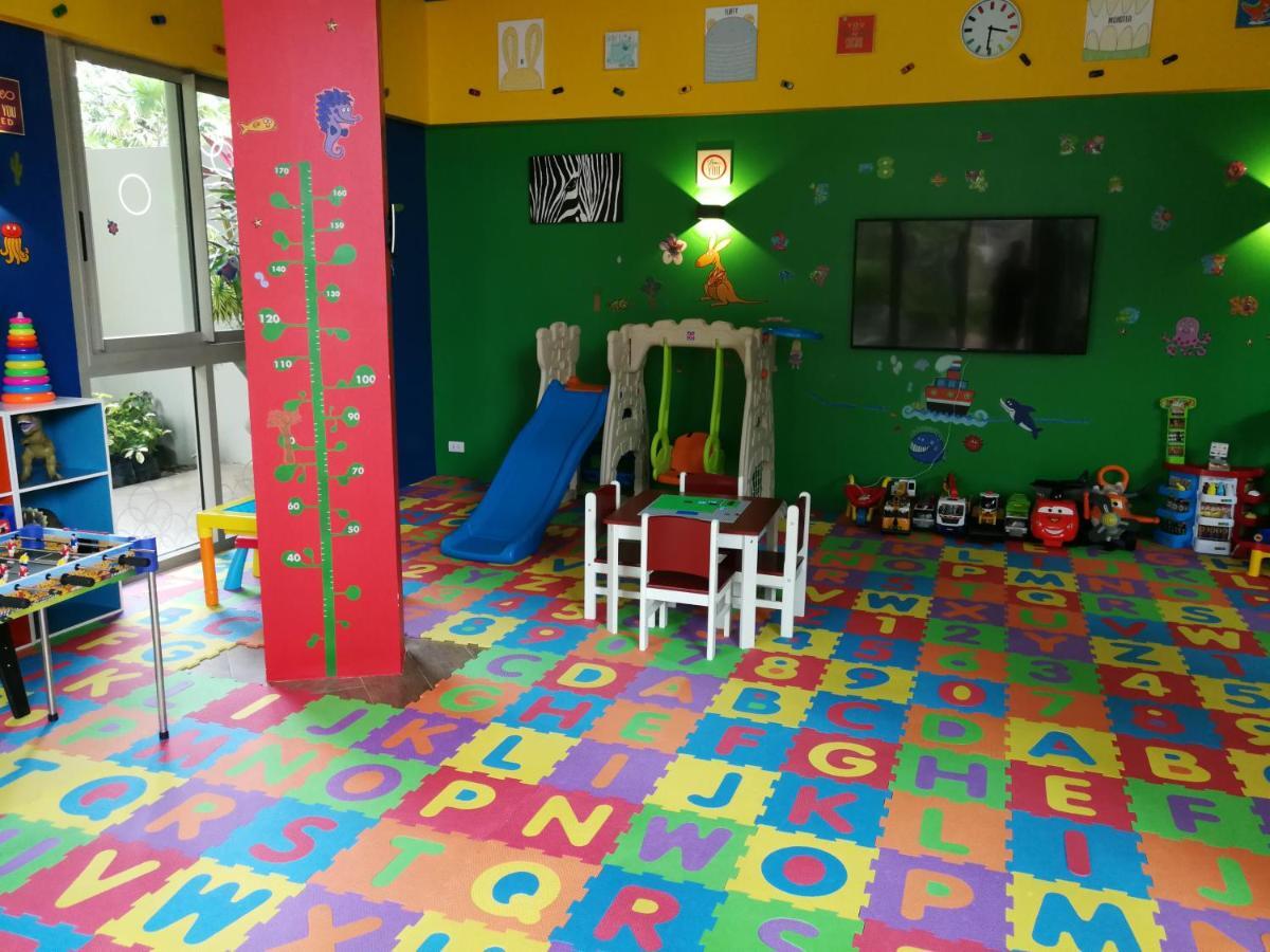 The Riviera Wongamat Hong Apartment باتايا المظهر الخارجي الصورة