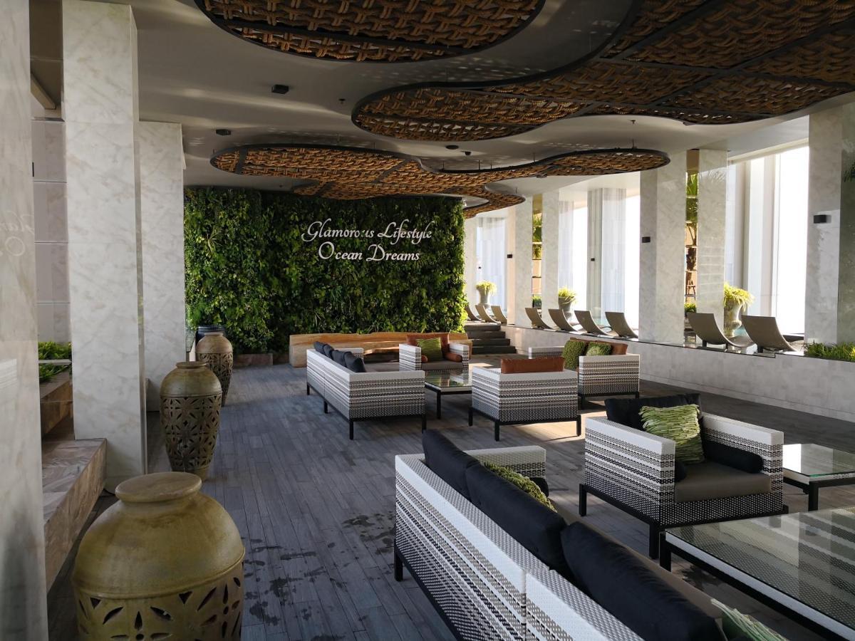 The Riviera Wongamat Hong Apartment باتايا المظهر الخارجي الصورة