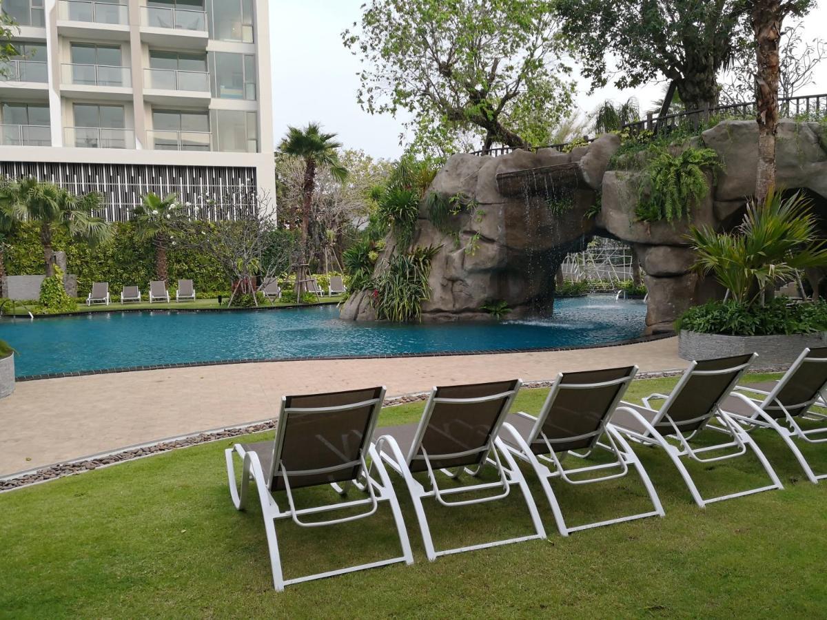 The Riviera Wongamat Hong Apartment باتايا المظهر الخارجي الصورة